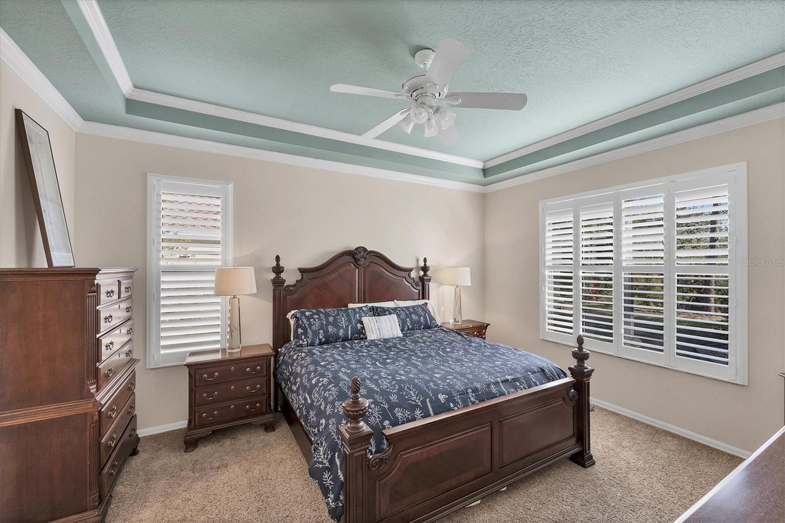 PELICAN POINTE GOLF & COUNTRY CLUB - Residential