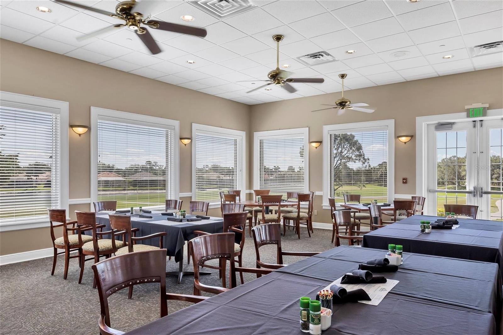 PELICAN POINTE GOLF & COUNTRY CLUB - Residential