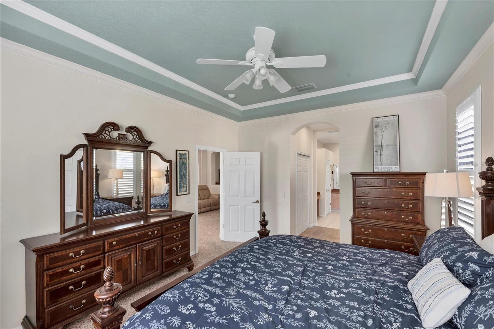 PELICAN POINTE GOLF & COUNTRY CLUB - Residential