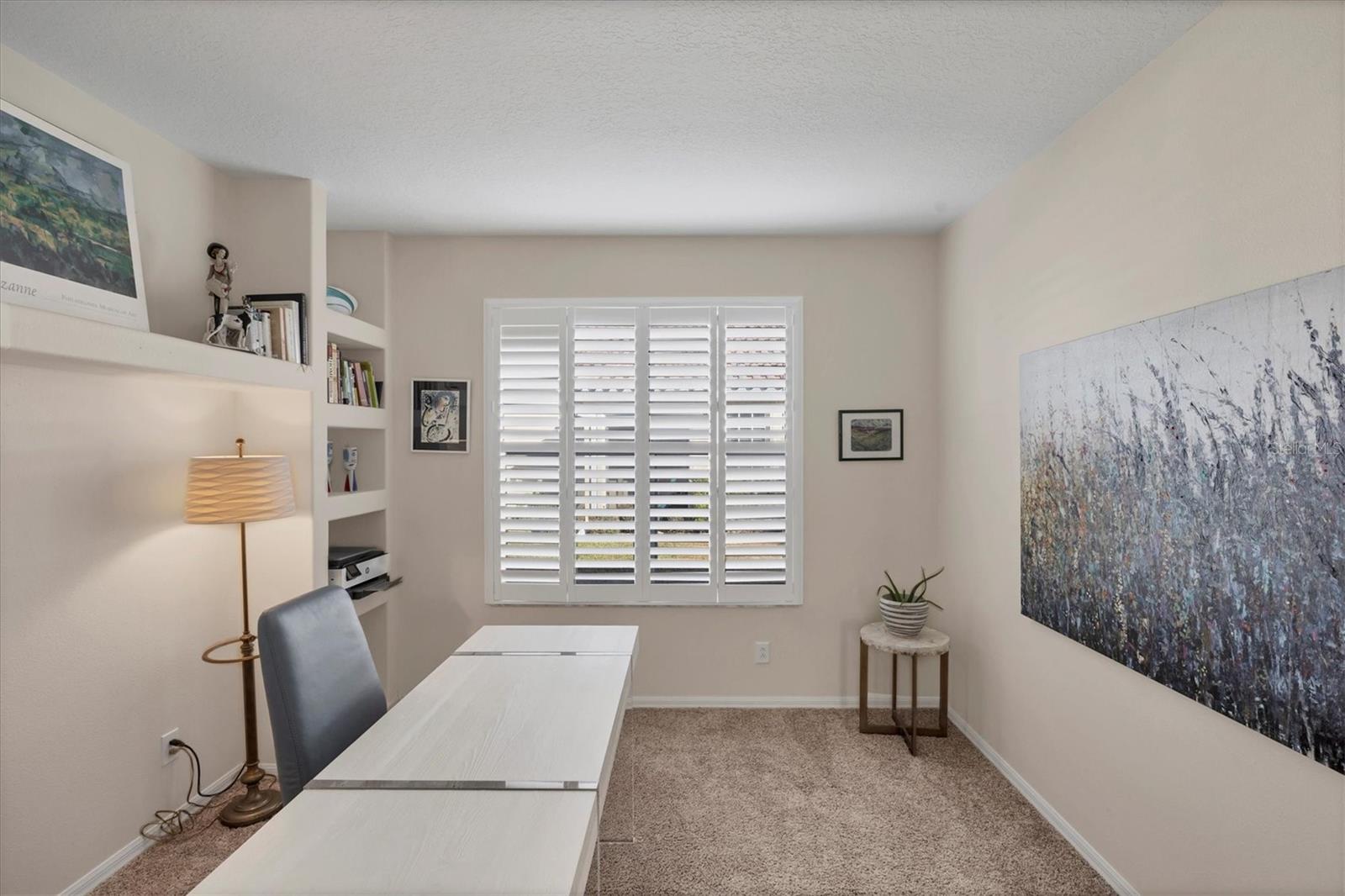 PELICAN POINTE GOLF & COUNTRY CLUB - Residential