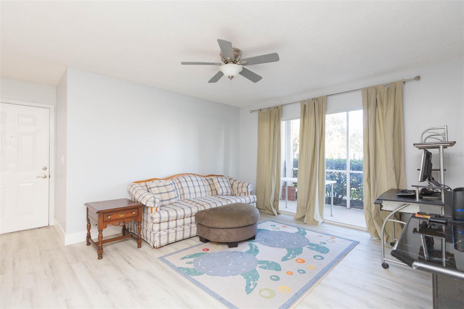 THE LANDINGS OF TAMPA A CONDOM - Residential