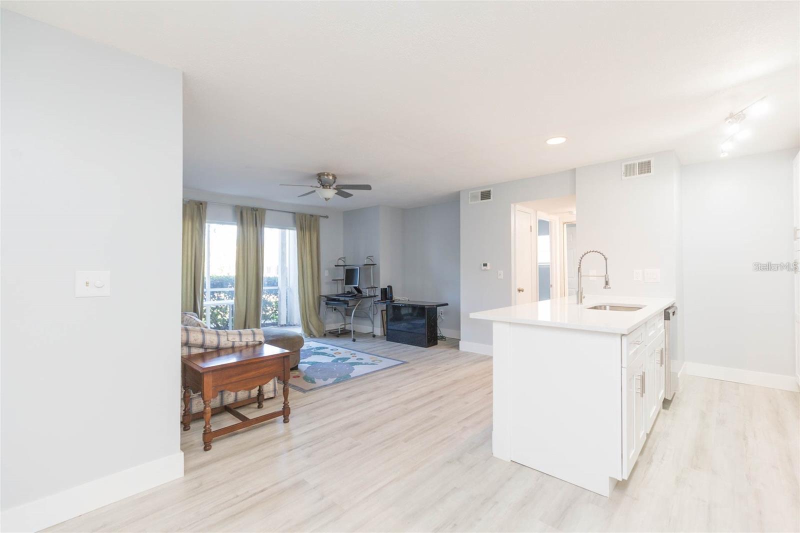 THE LANDINGS OF TAMPA A CONDOM - Residential