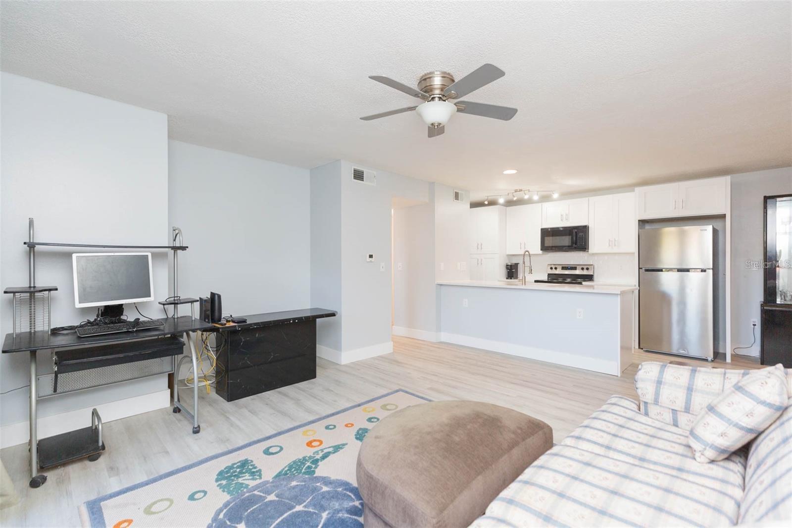 THE LANDINGS OF TAMPA A CONDOM - Residential