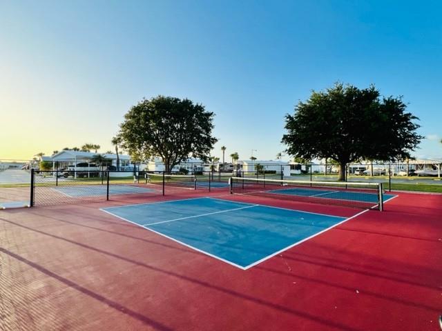 ANCIENT OAKS R V RESIDENCE V - Residential