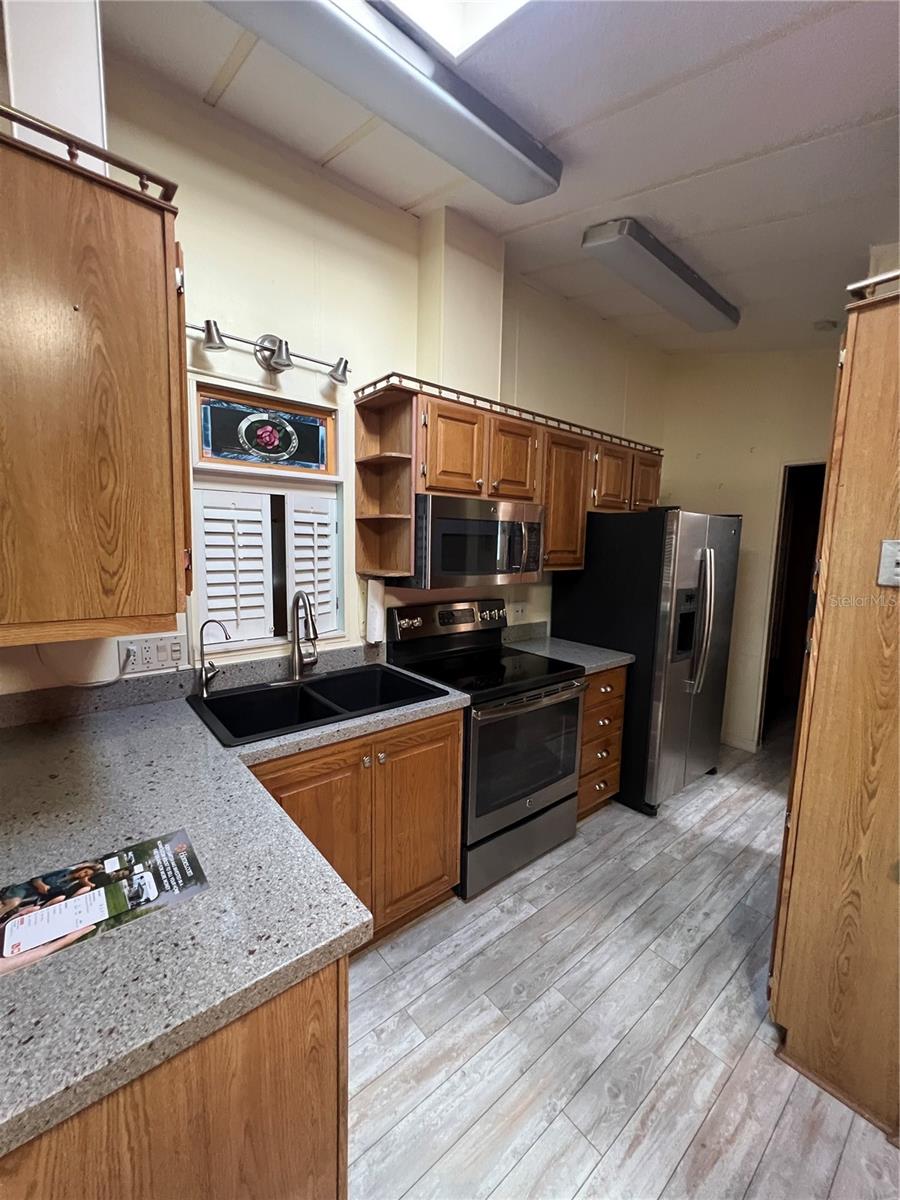 ANCIENT OAKS R V RESIDENCE V - Residential