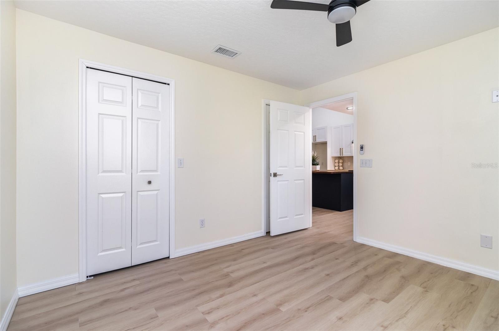 LIGHTHOUSE CONDO PH 03 - Residential