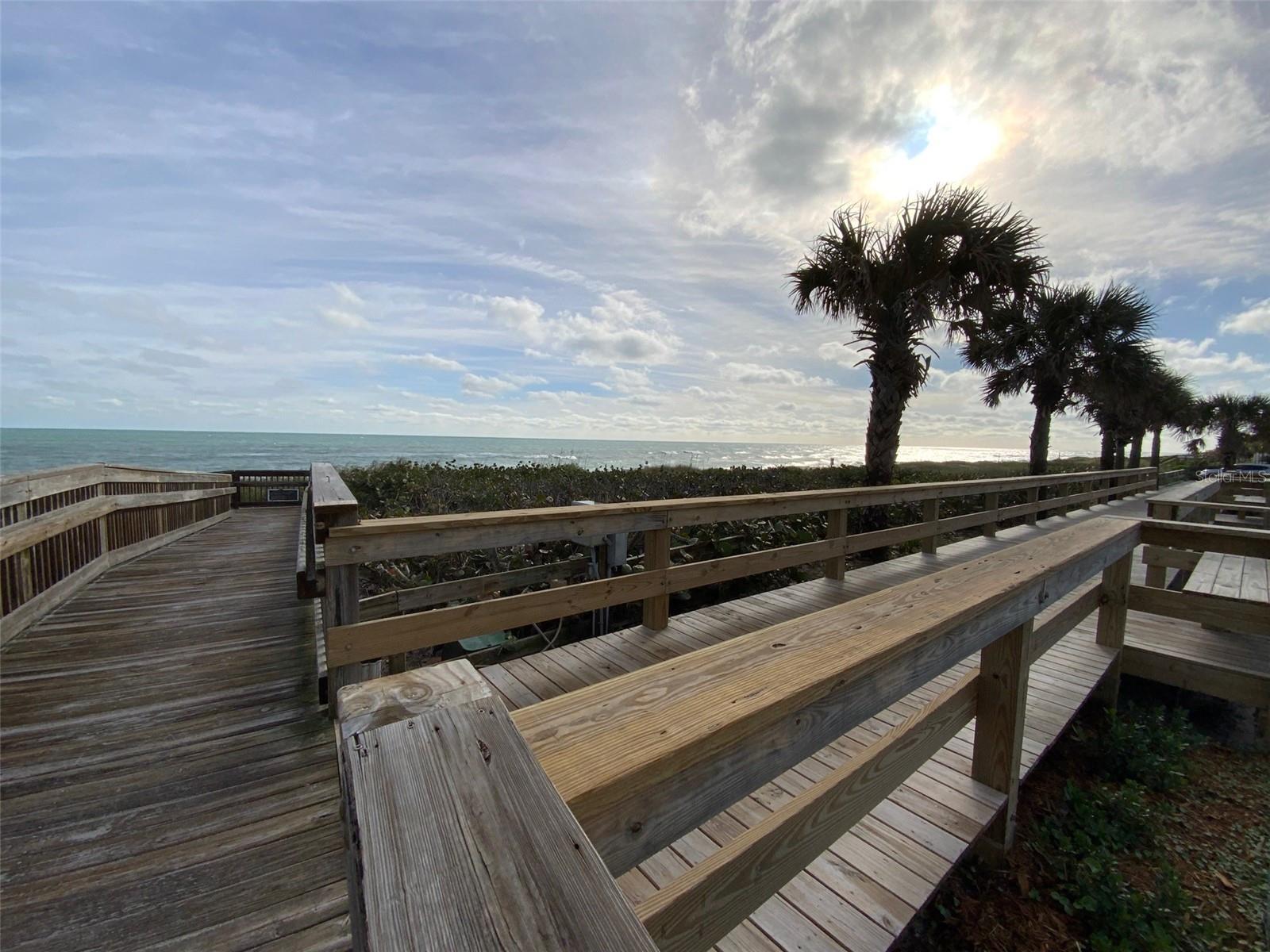 LIGHTHOUSE CONDO PH 03 - Residential