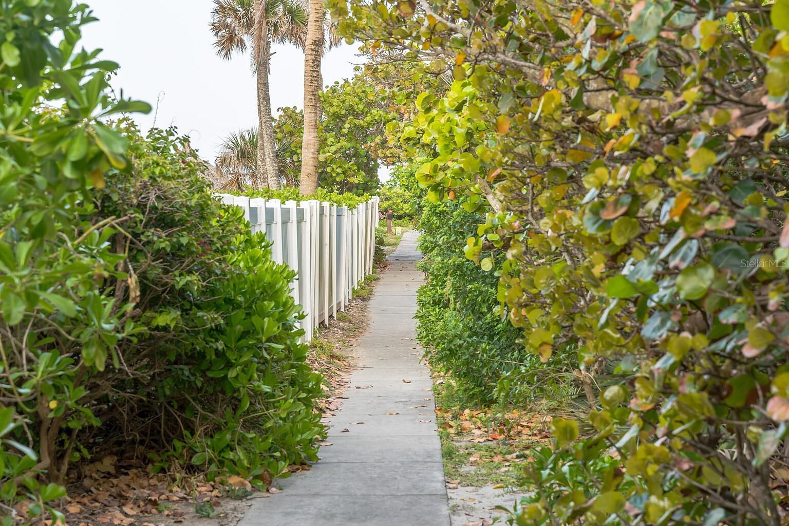 LIGHTHOUSE CONDO PH 03 - Residential