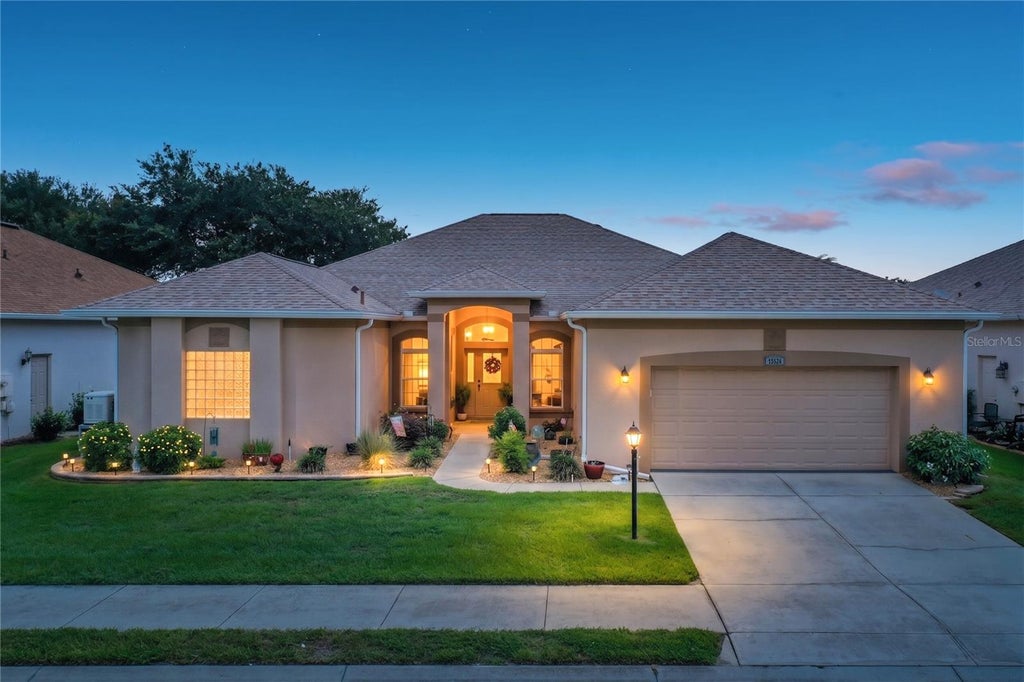 Photo of 25524 Laurel Valley Road, Leesburg, FL 34748 (MLS # G5115358)