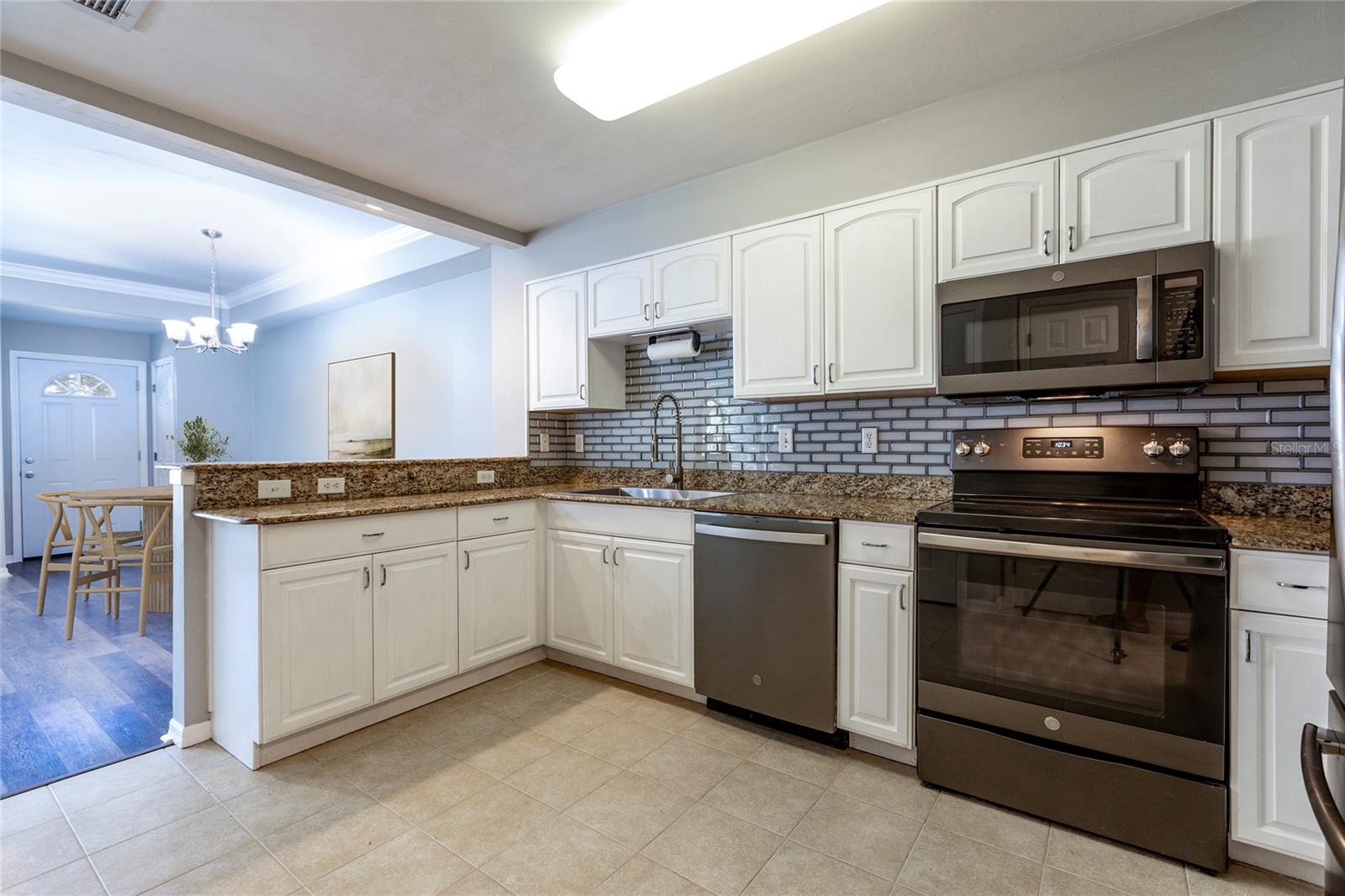 528 NW 39TH ROAD 101