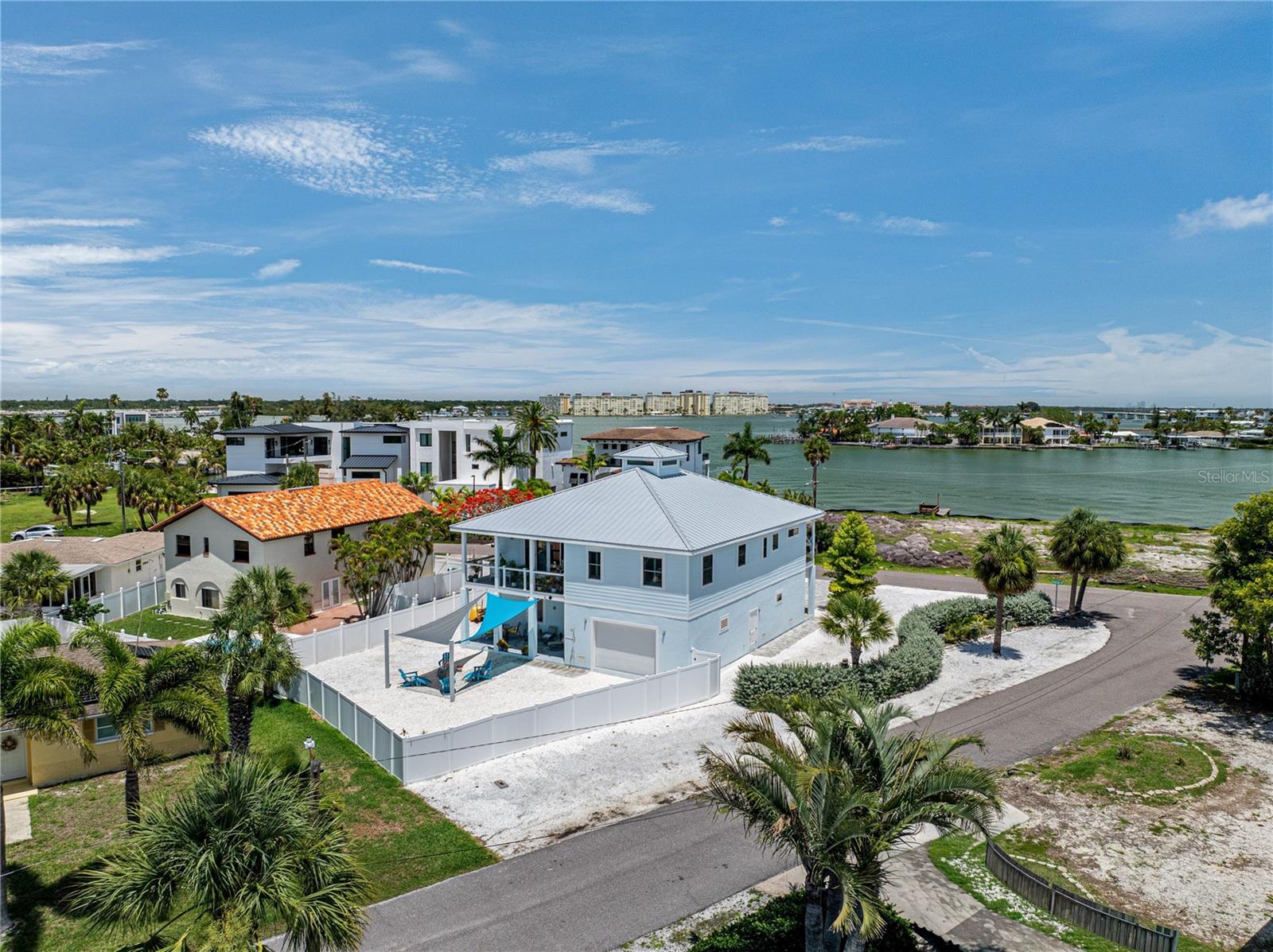 LONE PALM BEACH 2ND ADD - Residential
