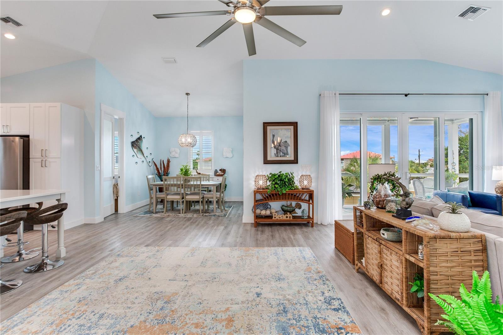 LONE PALM BEACH 2ND ADD - Residential