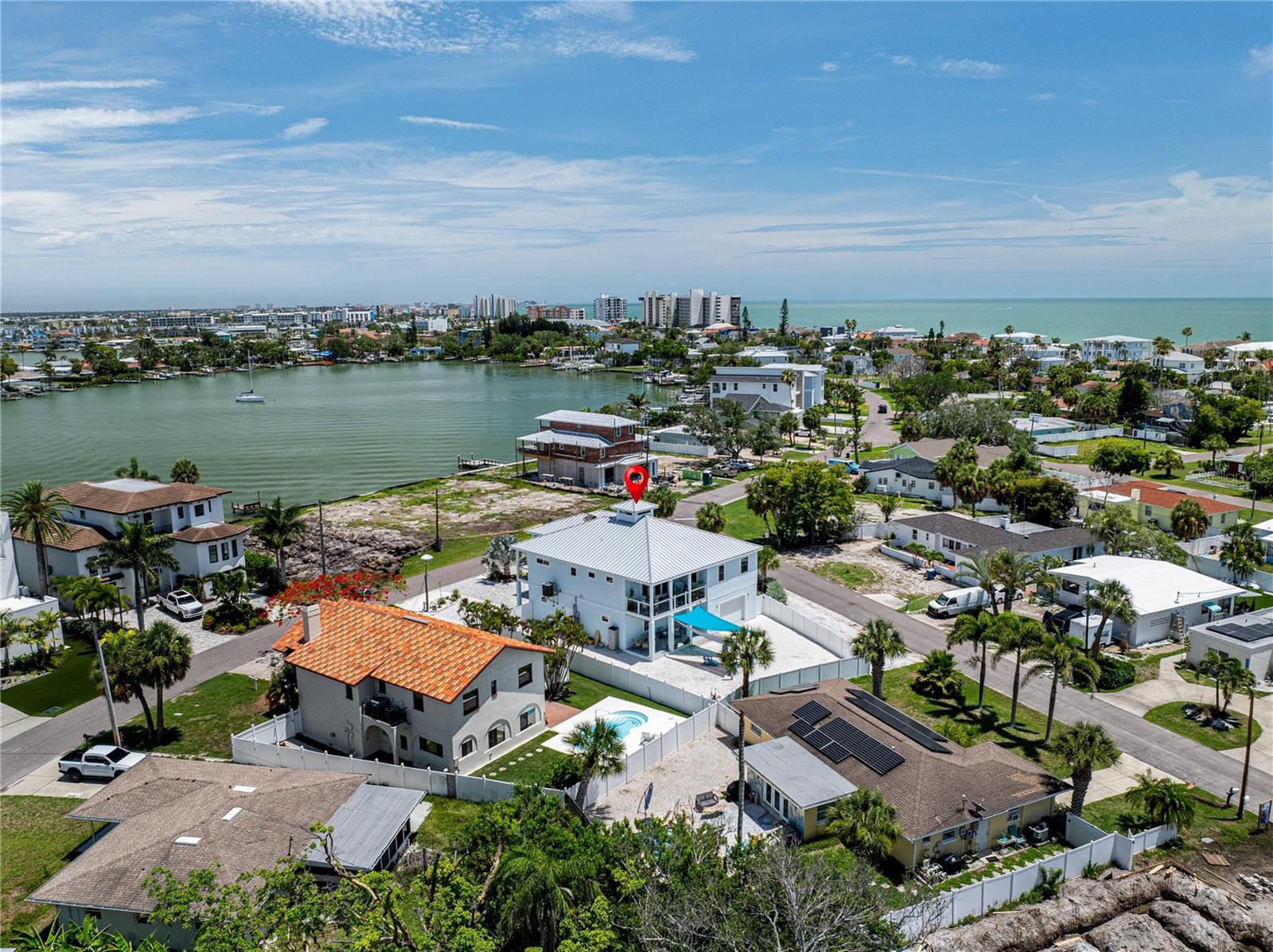 LONE PALM BEACH 2ND ADD - Residential