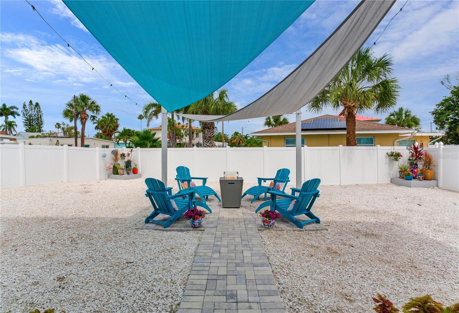 LONE PALM BEACH 2ND ADD - Residential