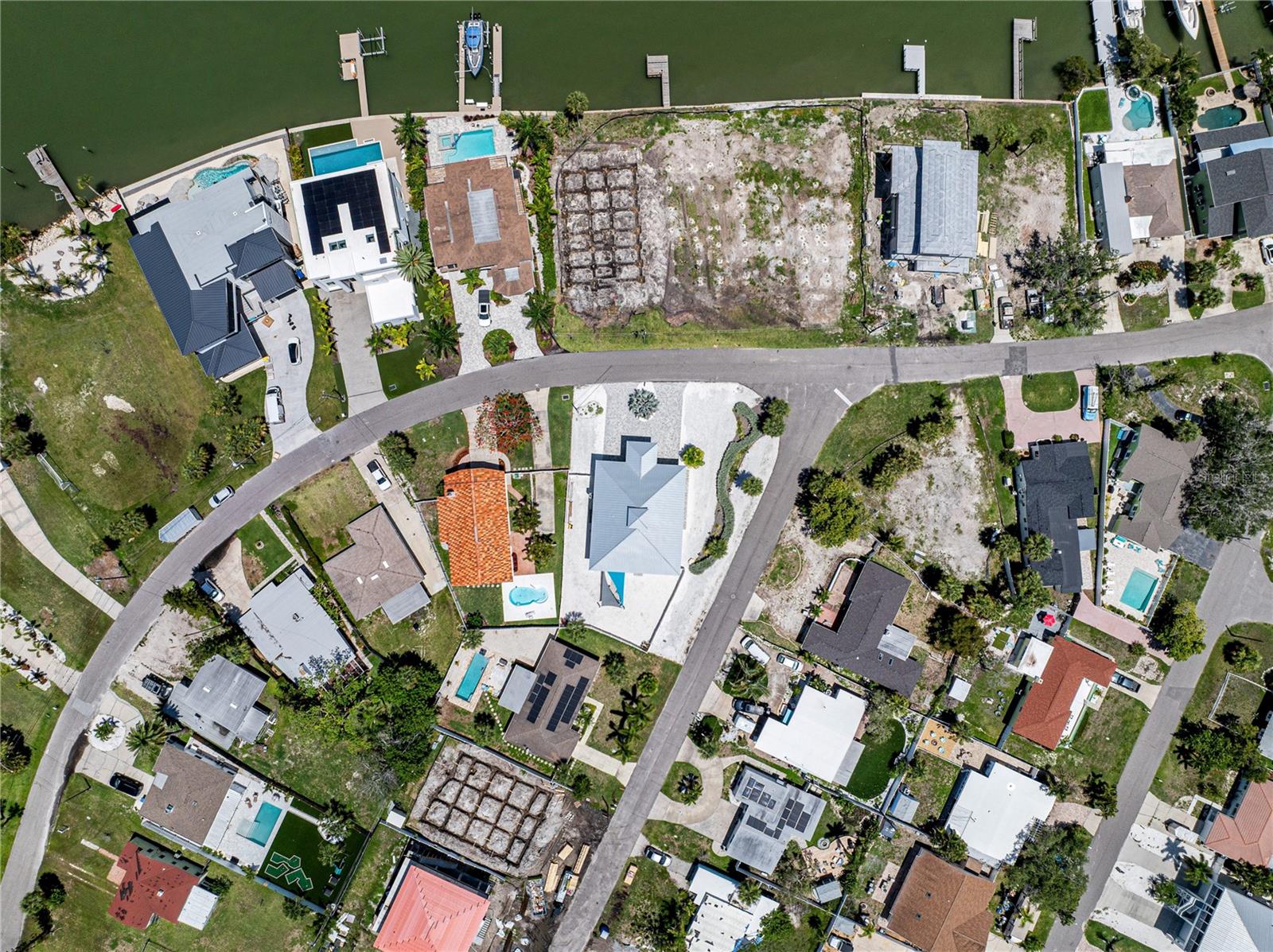 LONE PALM BEACH 2ND ADD - Residential