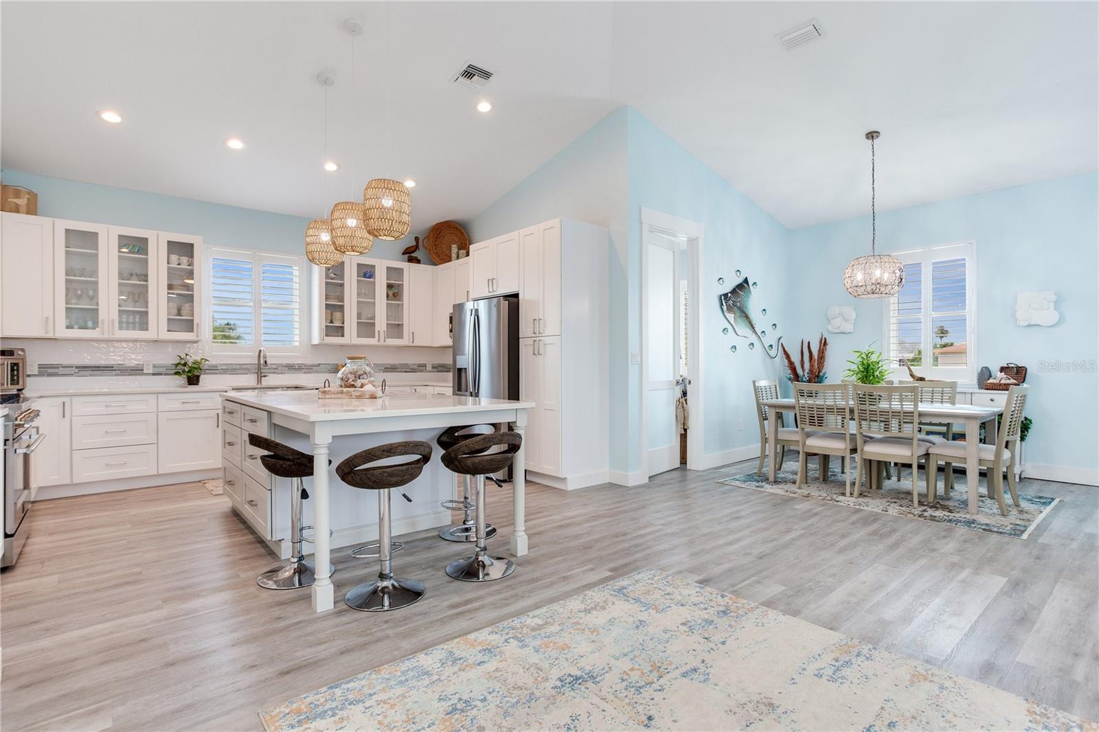 LONE PALM BEACH 2ND ADD - Residential