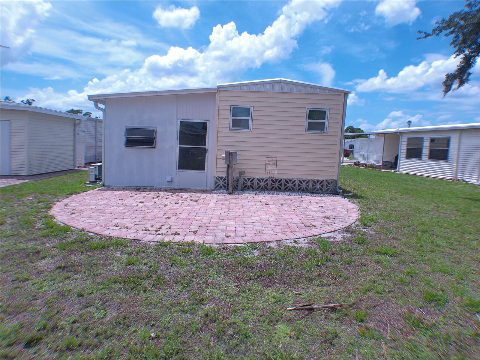 HOLIDAY PARK 2 - Residential