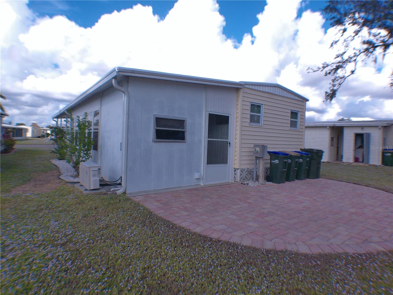 HOLIDAY PARK 2 - Residential