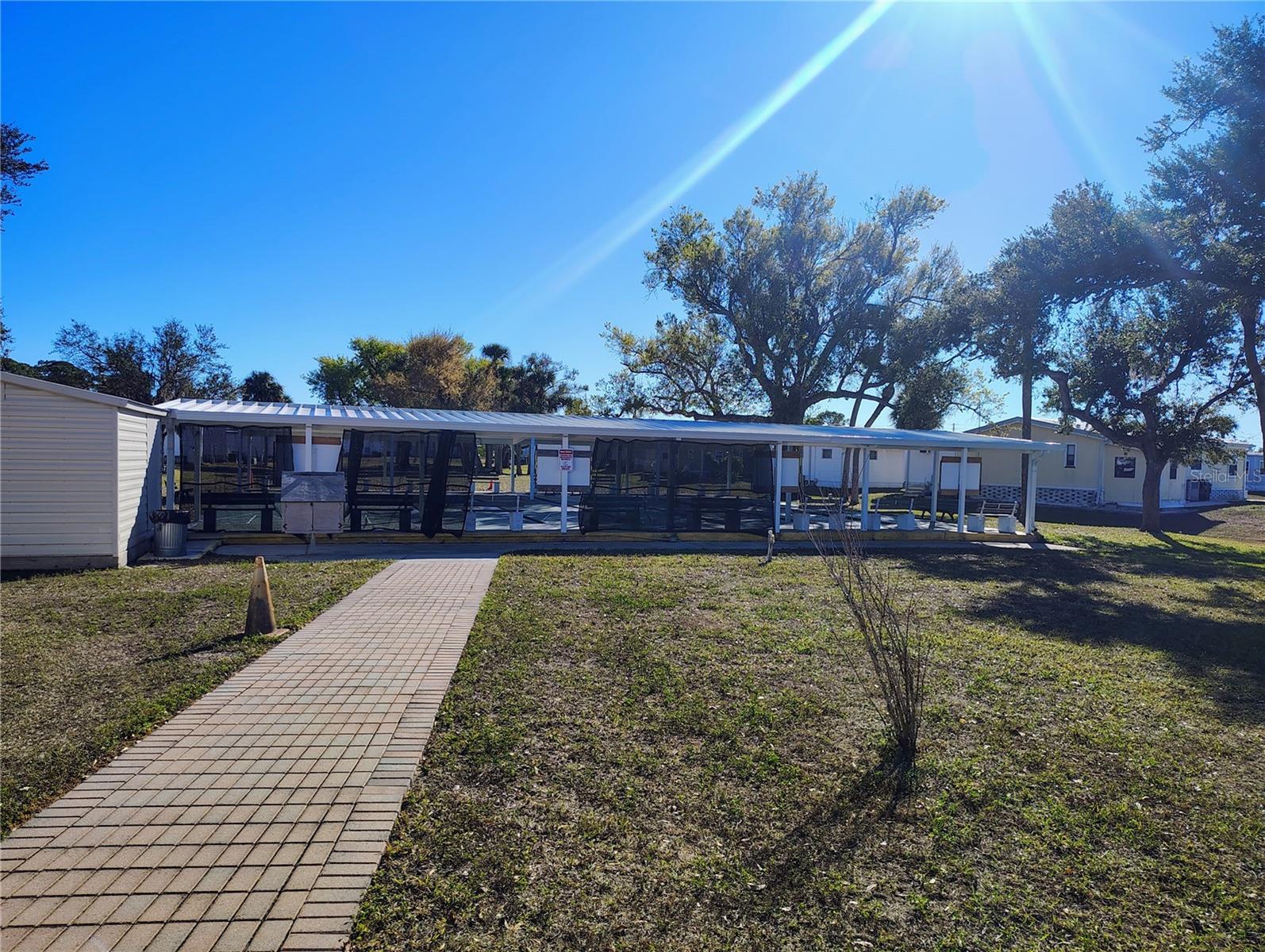 HOLIDAY PARK 2 - Residential