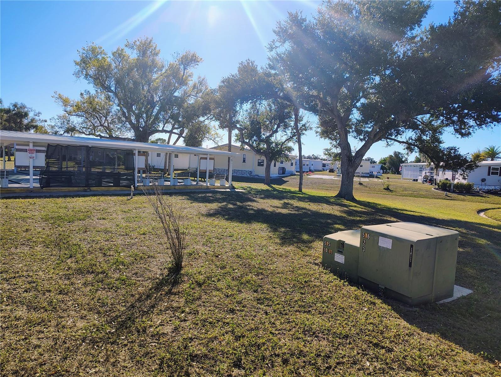 HOLIDAY PARK 2 - Residential