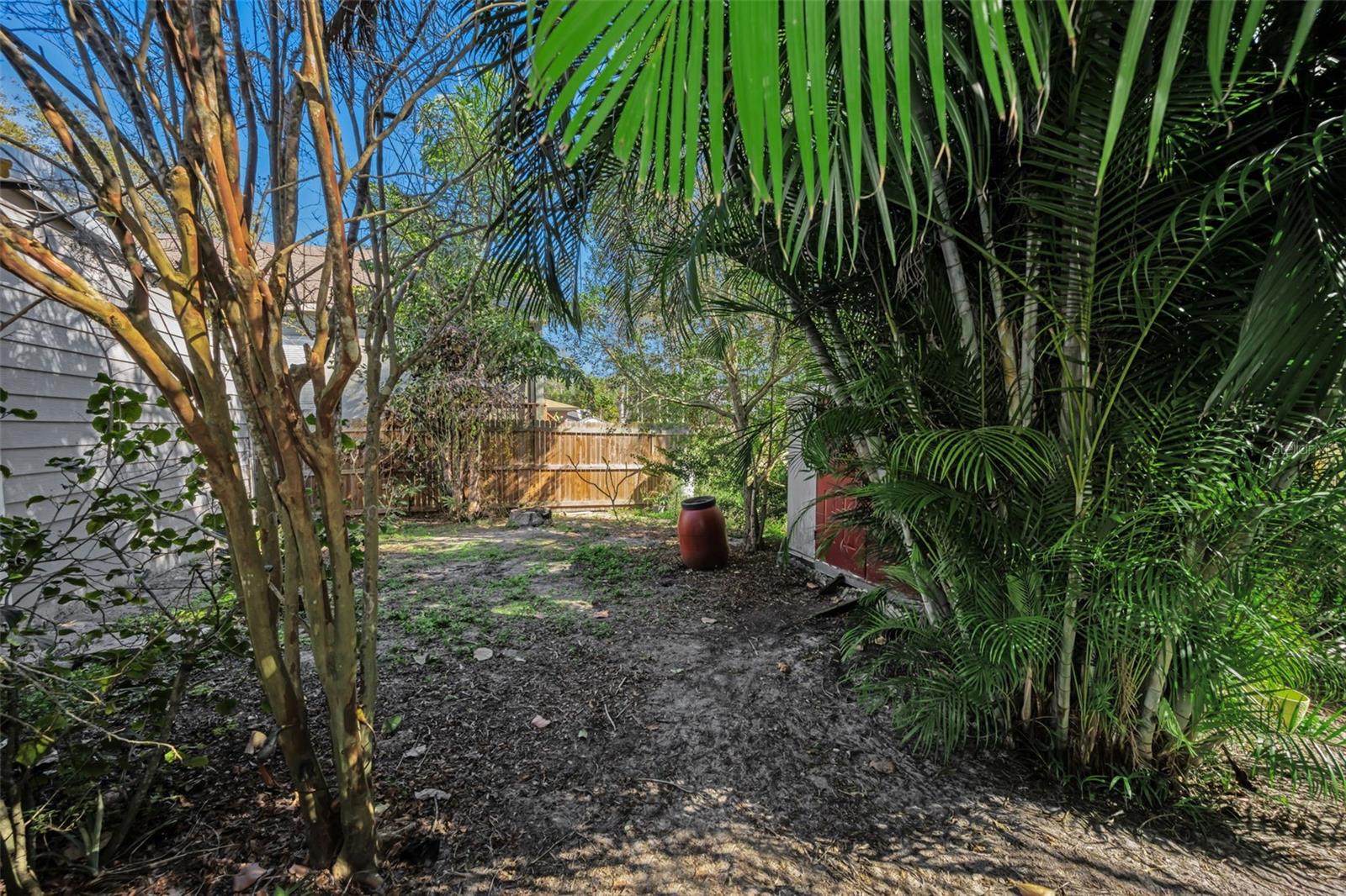 YOUNGS SUB DE LUXE - Residential