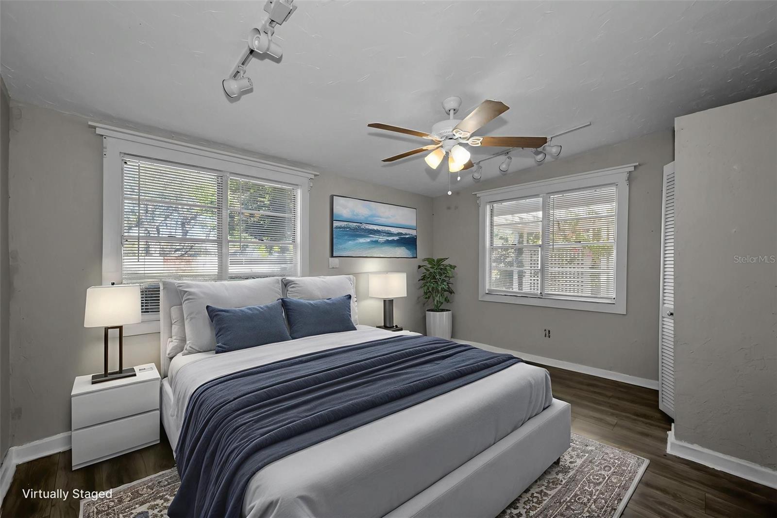 YOUNGS SUB DE LUXE - Residential