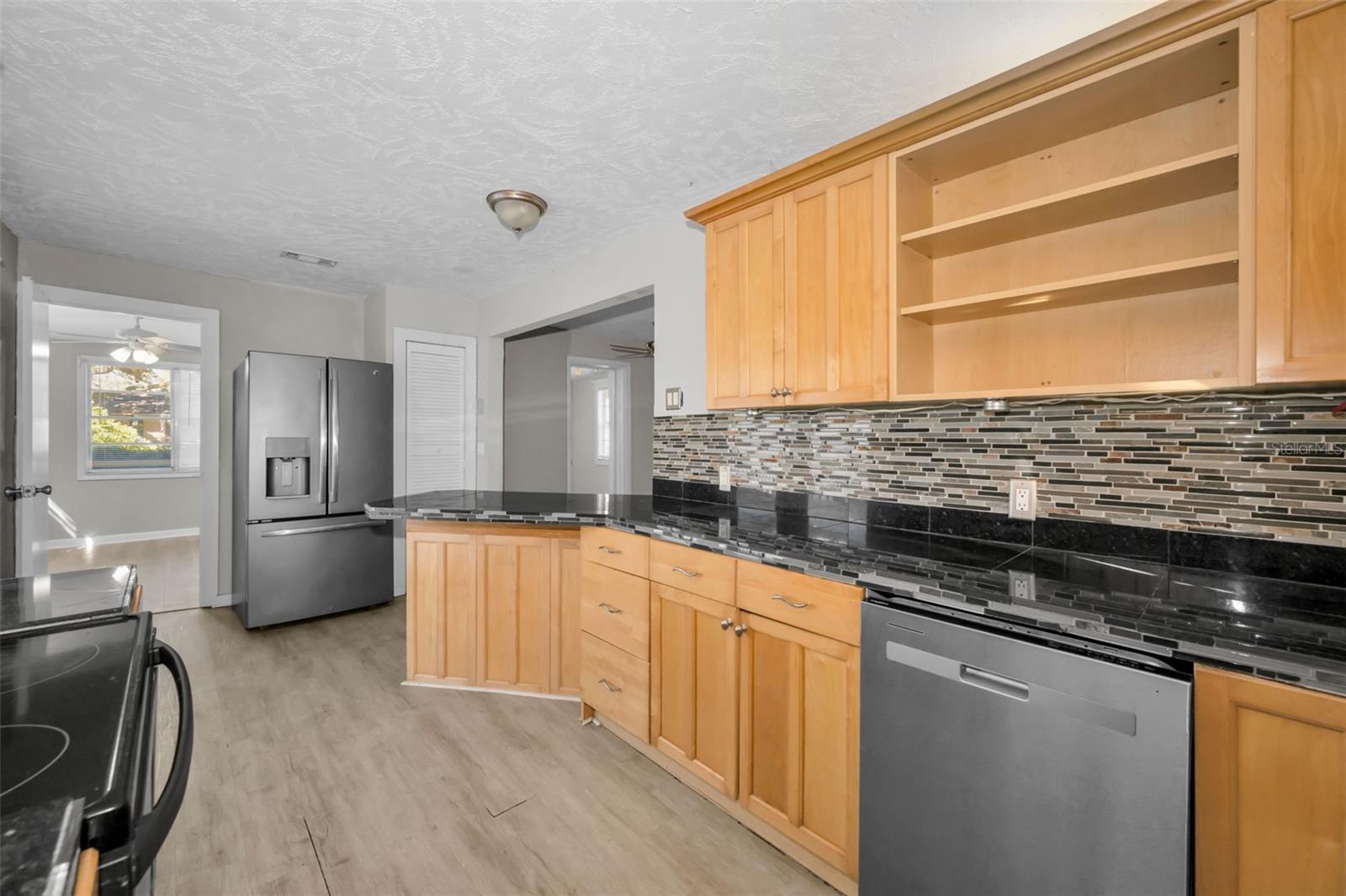 YOUNGS SUB DE LUXE - Residential