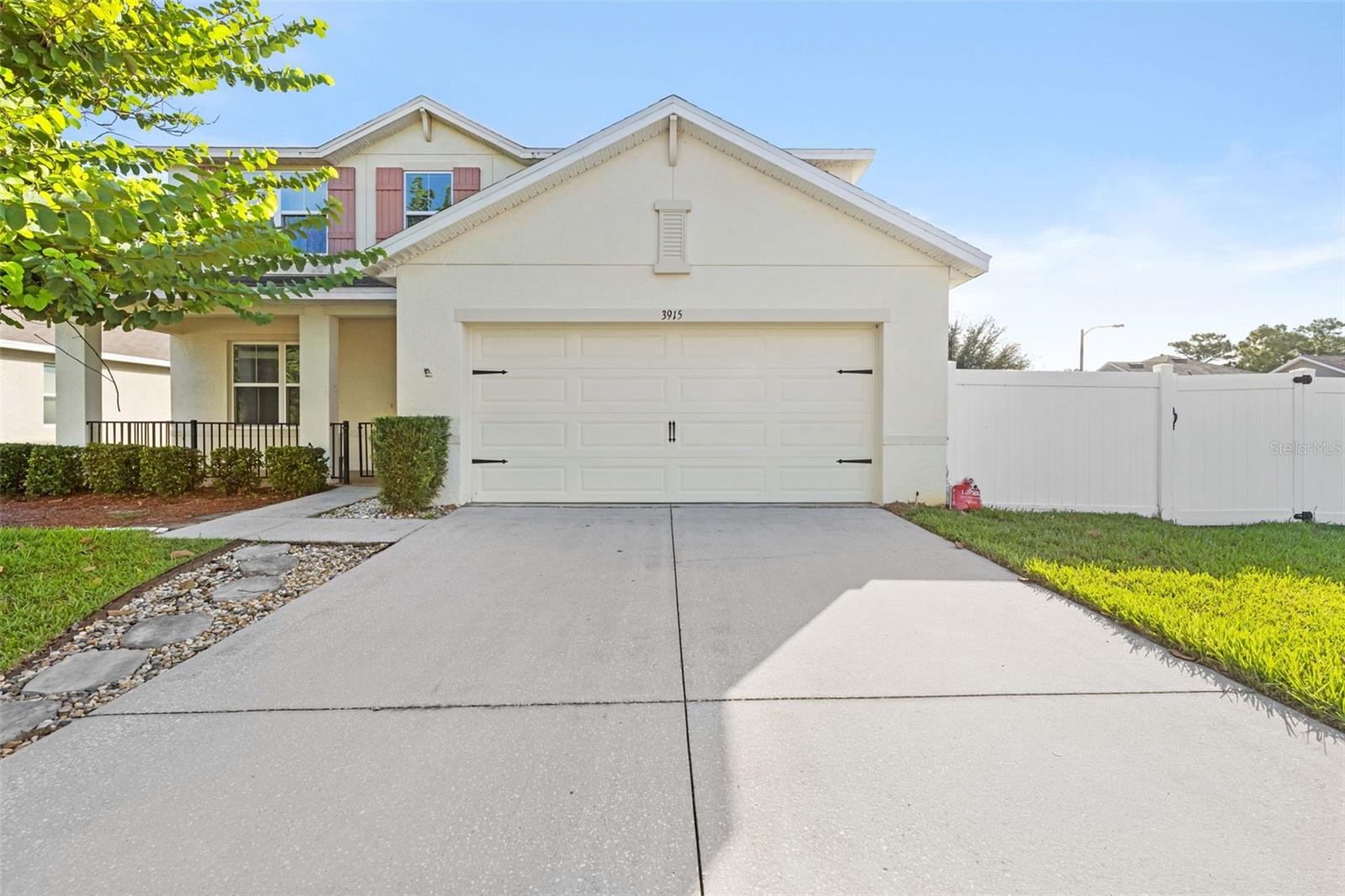 3915 BRAMBLEWOOD LOOP
