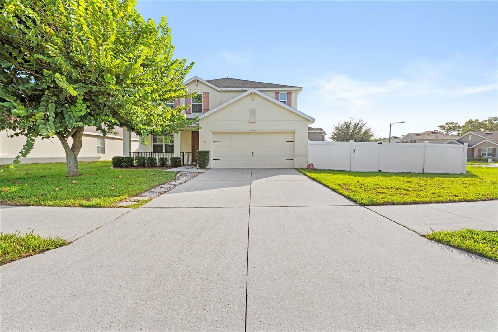 3915 BRAMBLEWOOD LOOP