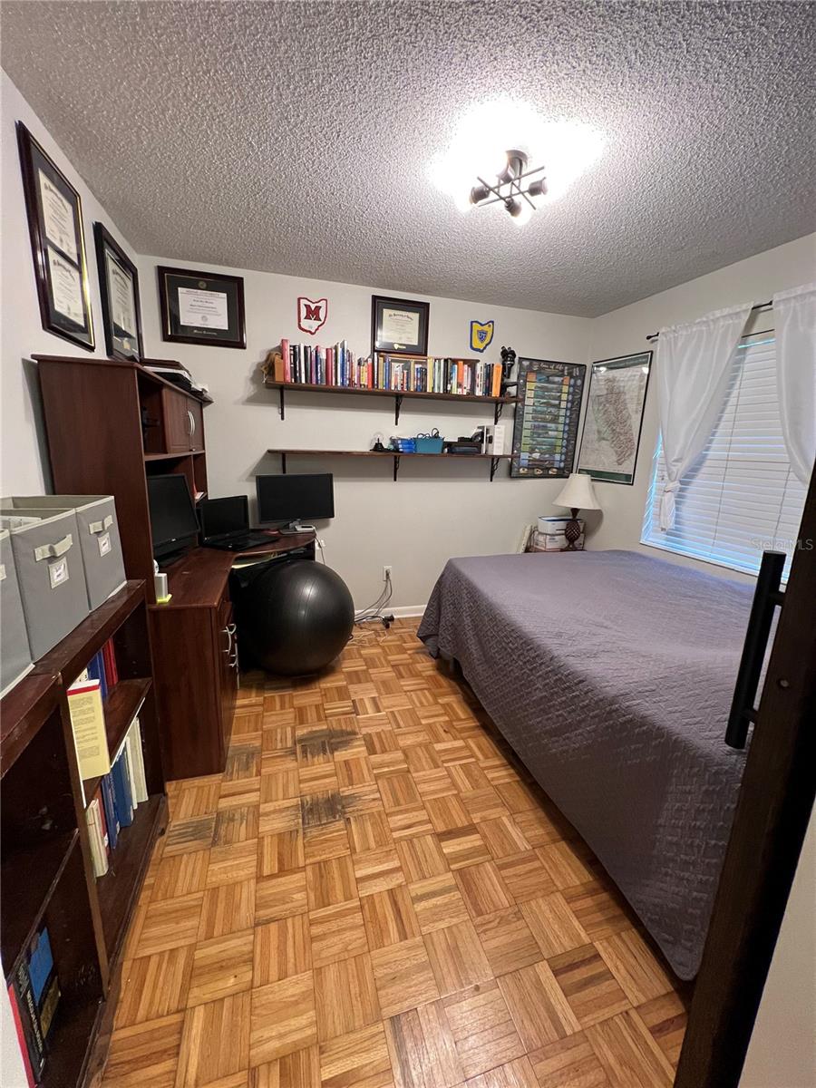 NORTHWOOD - Residential