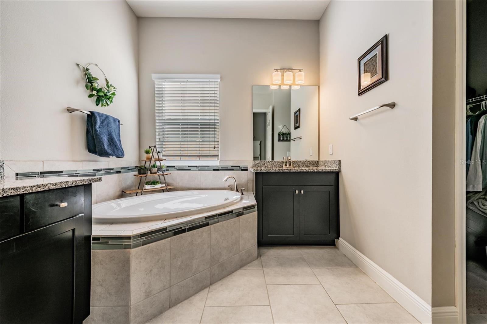 LAKESHORE RANCH PH I - Residential