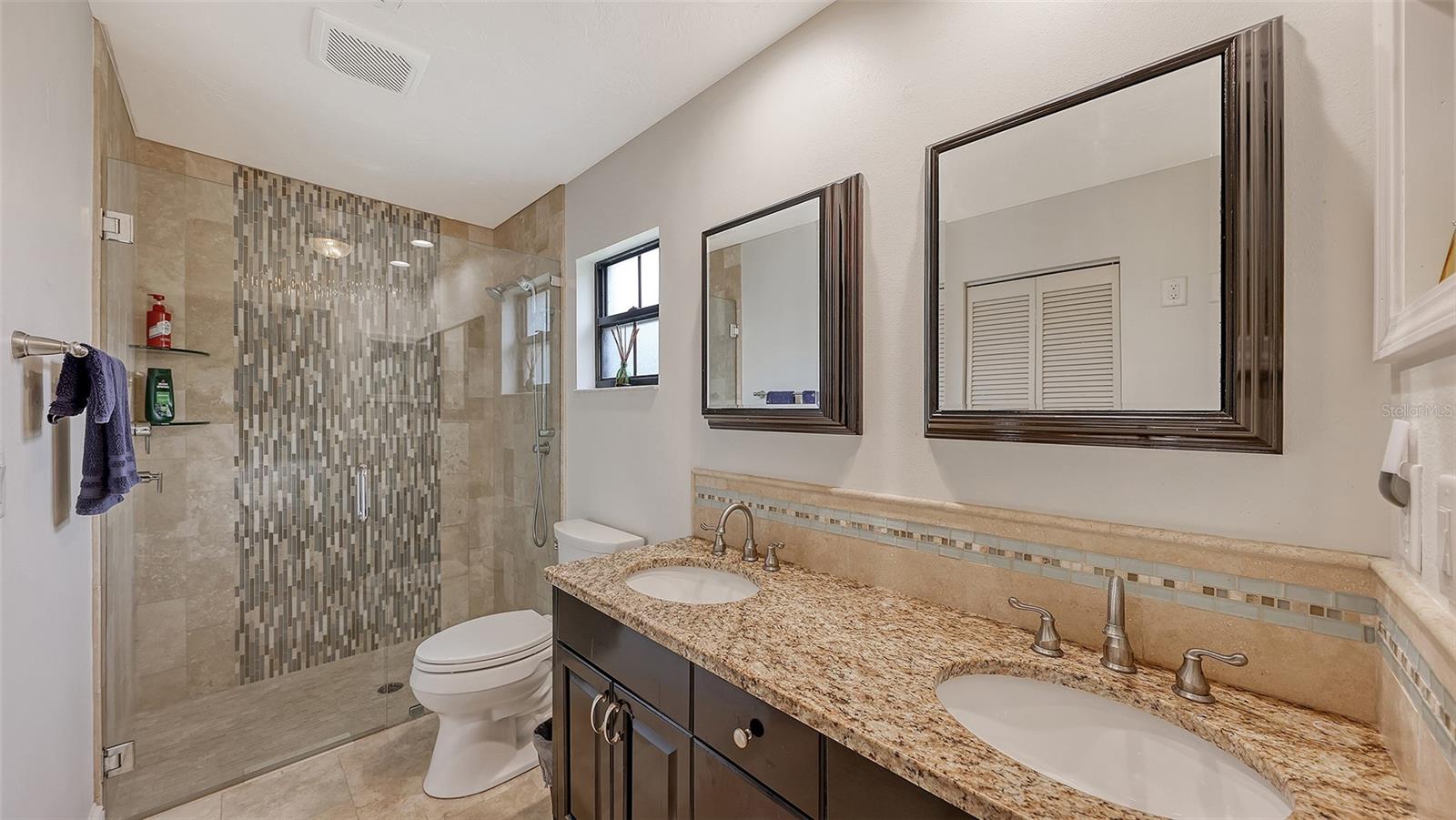 SHERWOOD FOREST - Residential