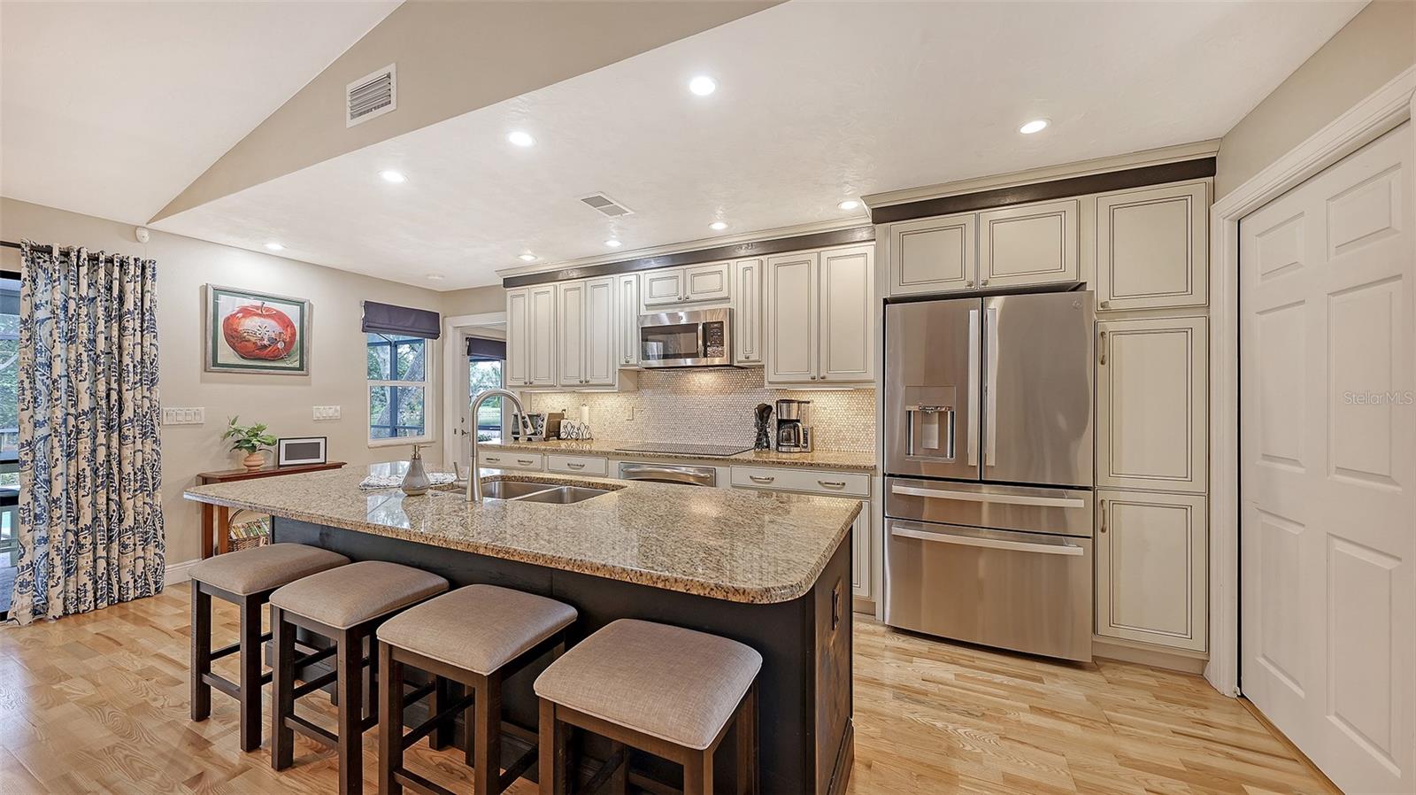 SHERWOOD FOREST - Residential