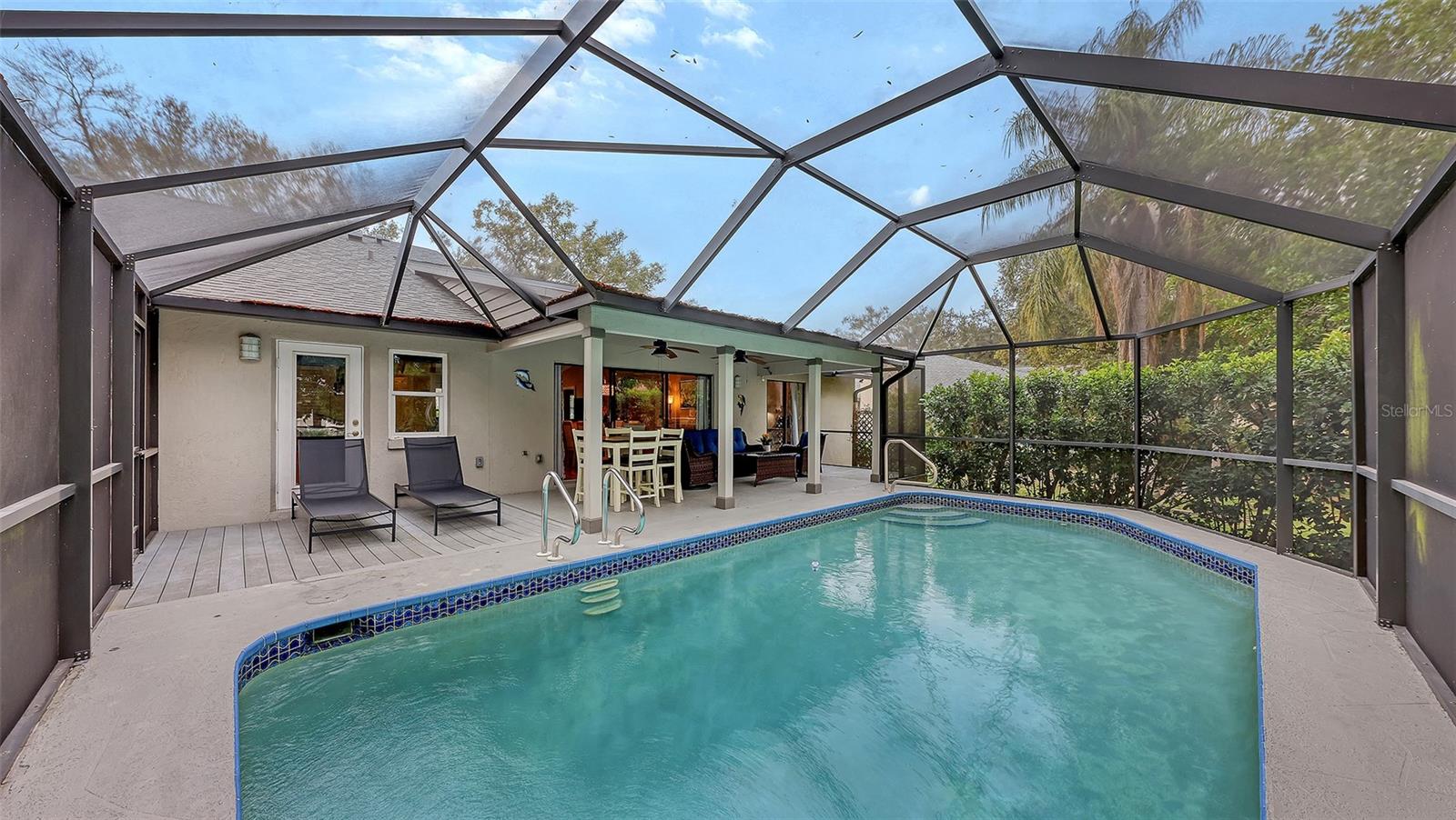 SHERWOOD FOREST - Residential