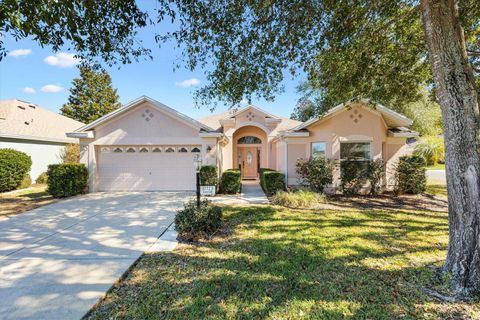 Photo of 17723 SE 81st Timberwood Terrace, The Villages, FL 32162 (MLS # OM718904)
