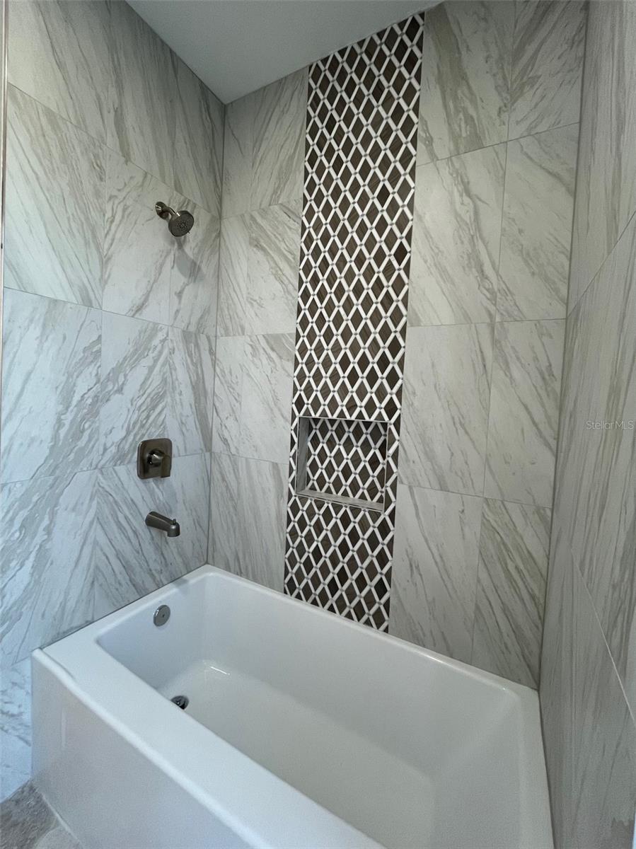 PORT CHARLOTTE SEC 085 - Residential Lease