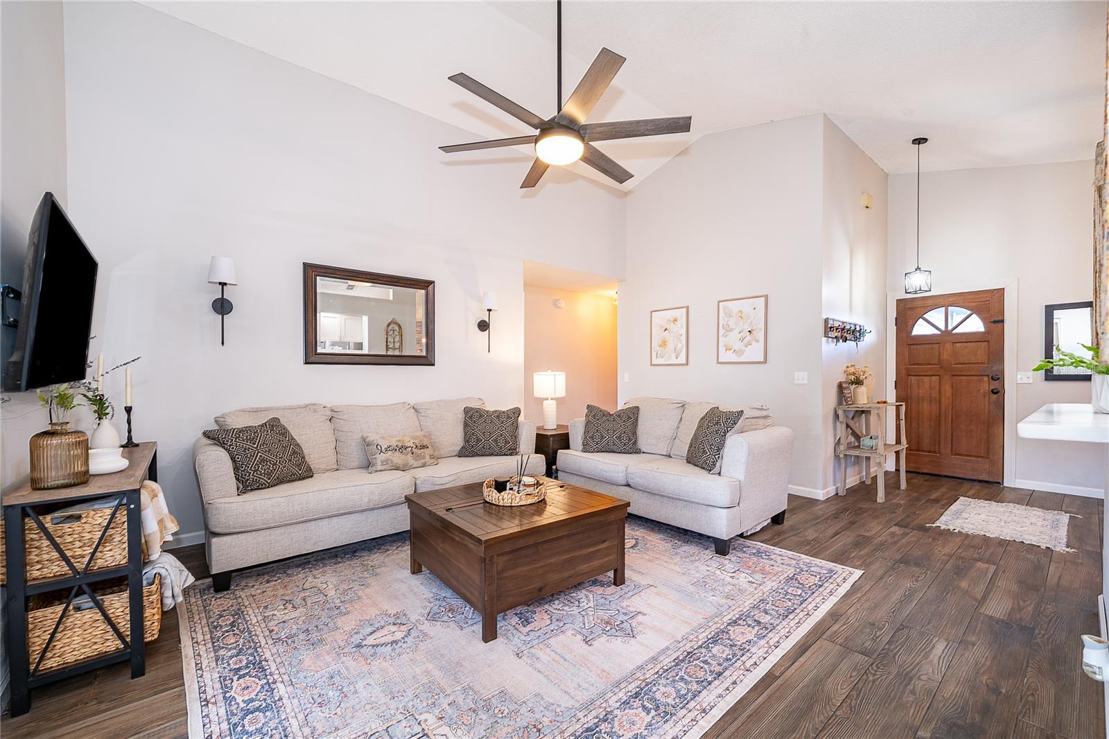 COLLEGE HEIGHTS PH 02 - Residential