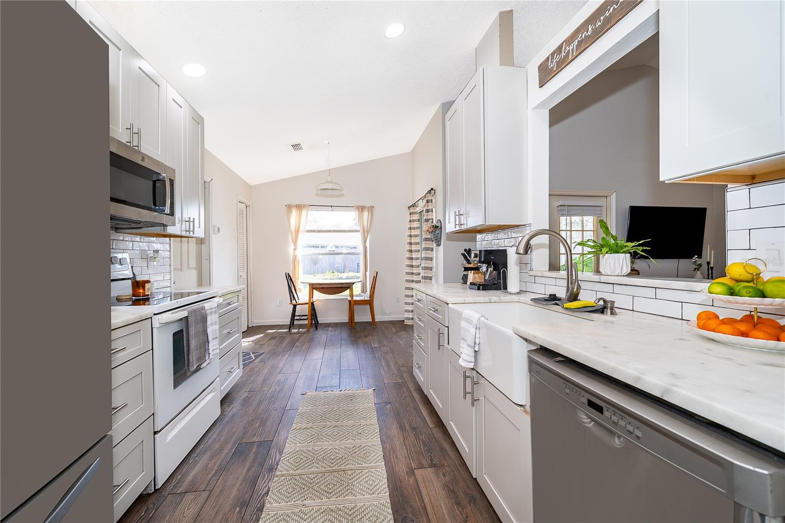 COLLEGE HEIGHTS PH 02 - Residential