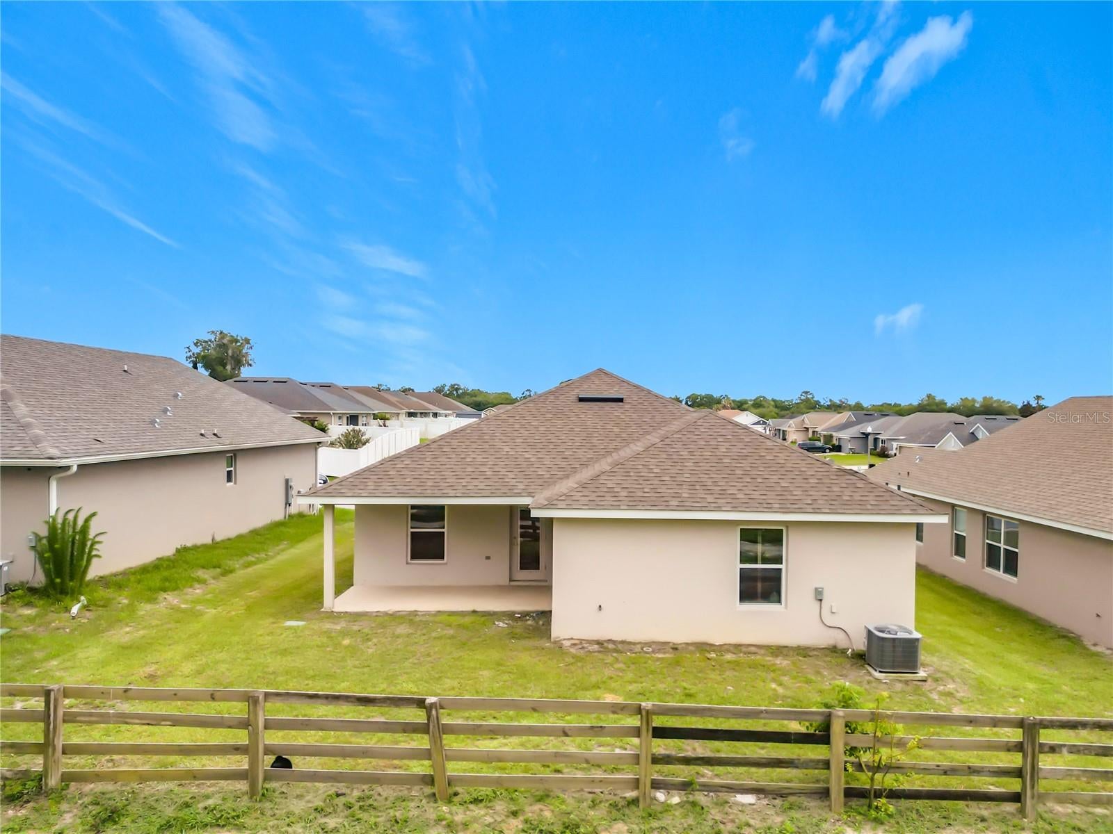 187 NW 45TH LOOP