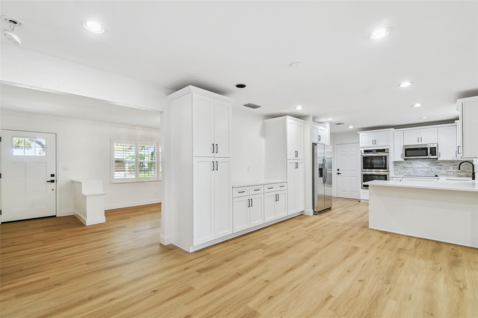 SUNSET PARK - Residential Lease