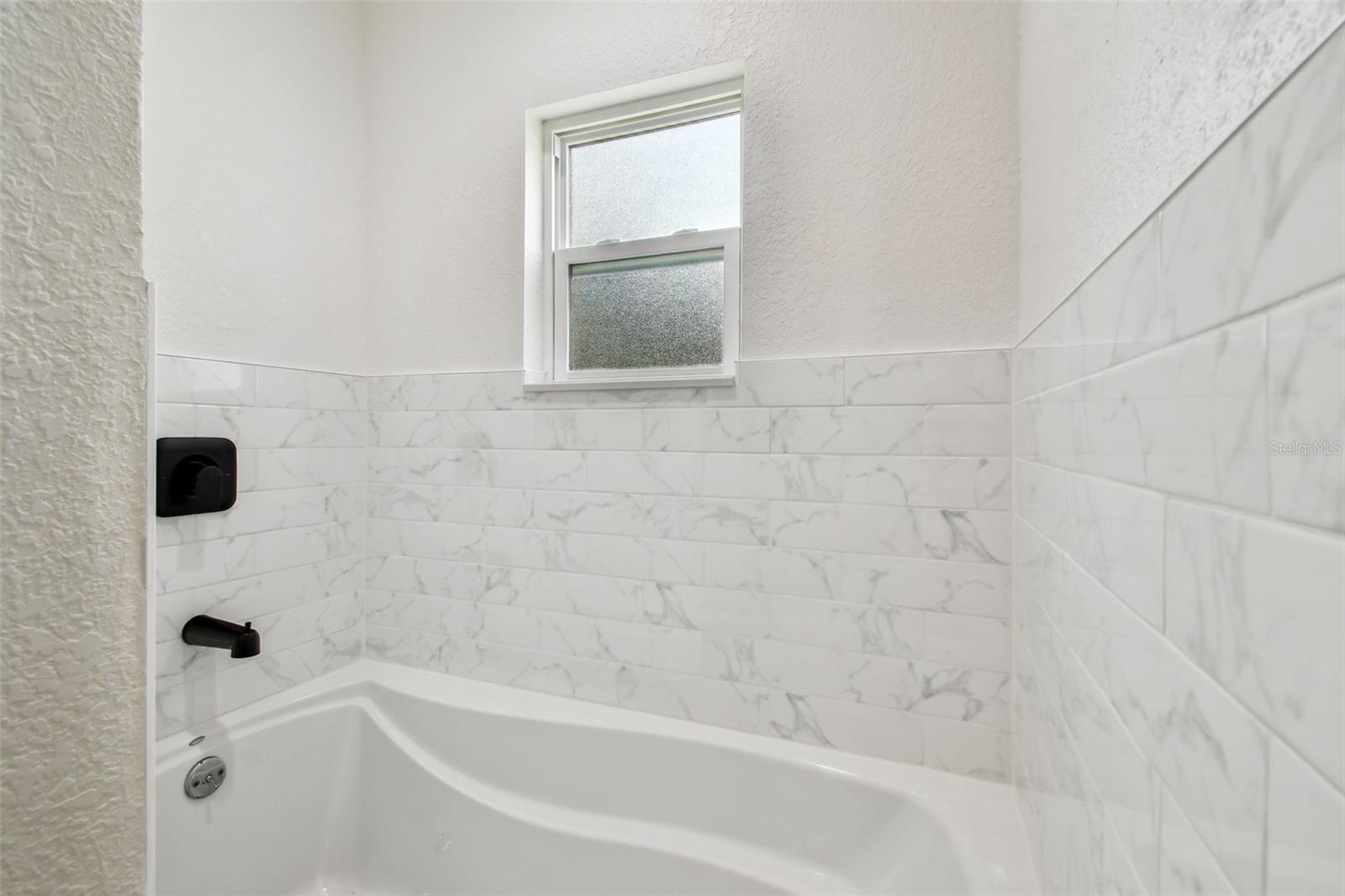 SUNSET PARK - Residential Lease