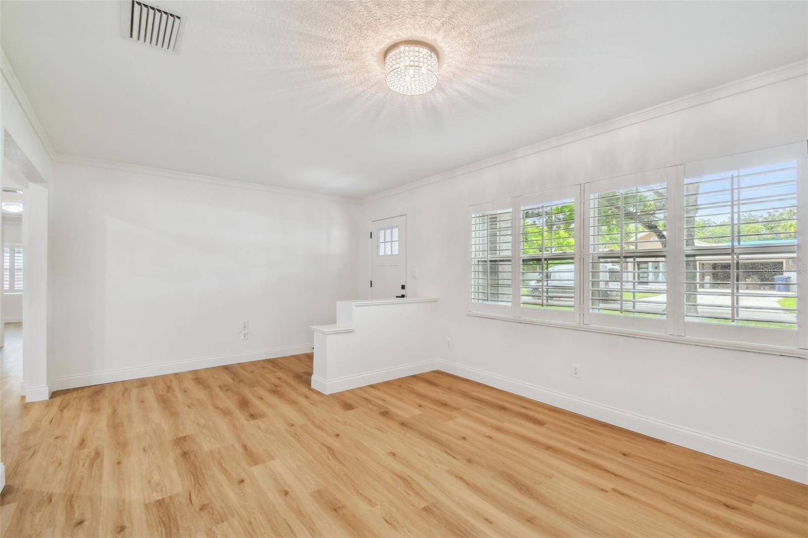 SUNSET PARK - Residential Lease