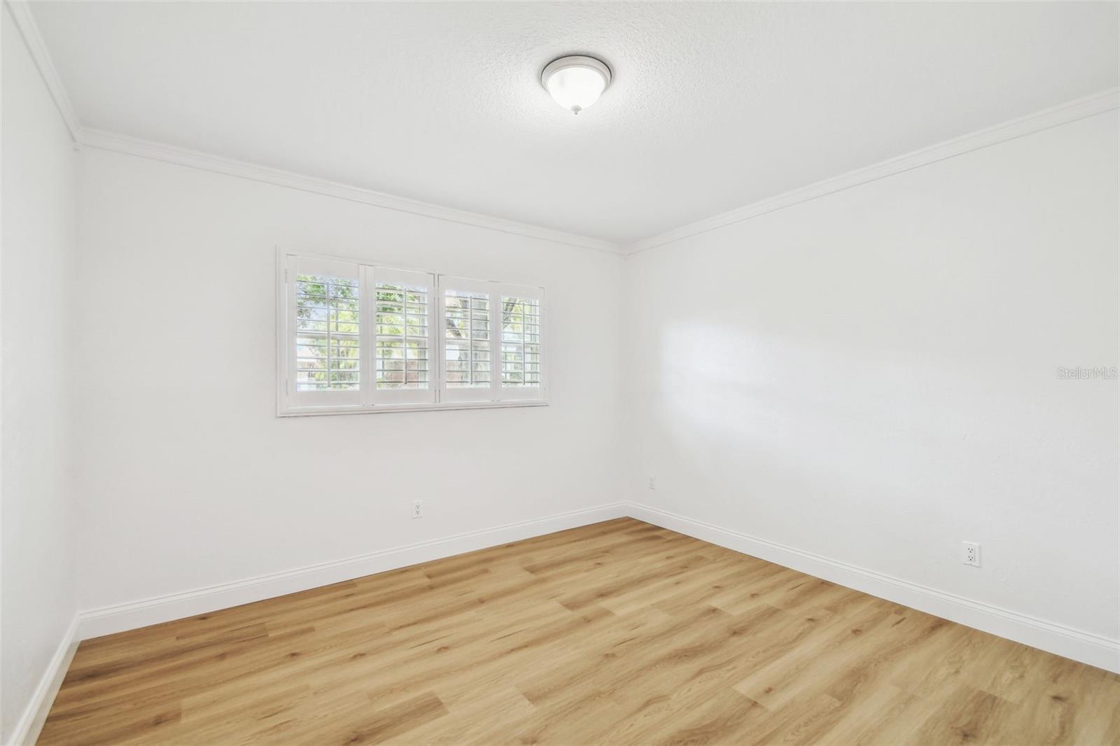 SUNSET PARK - Residential Lease