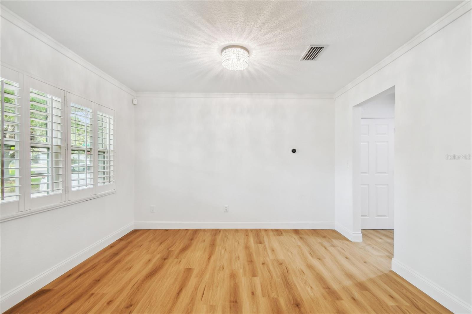 SUNSET PARK - Residential Lease