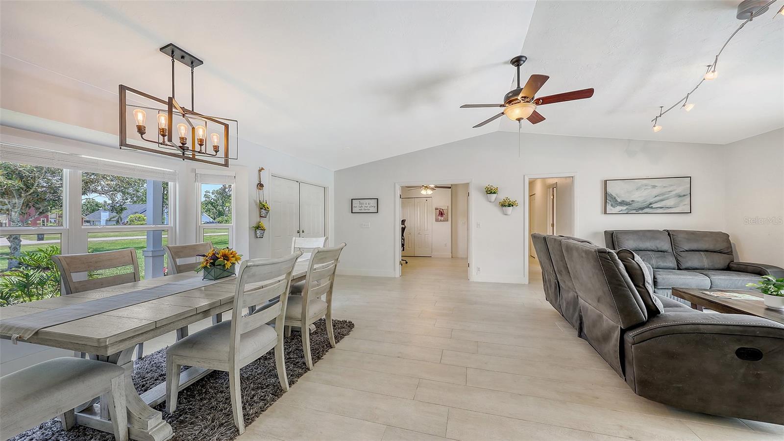 OAK GROVE PARK - Residential