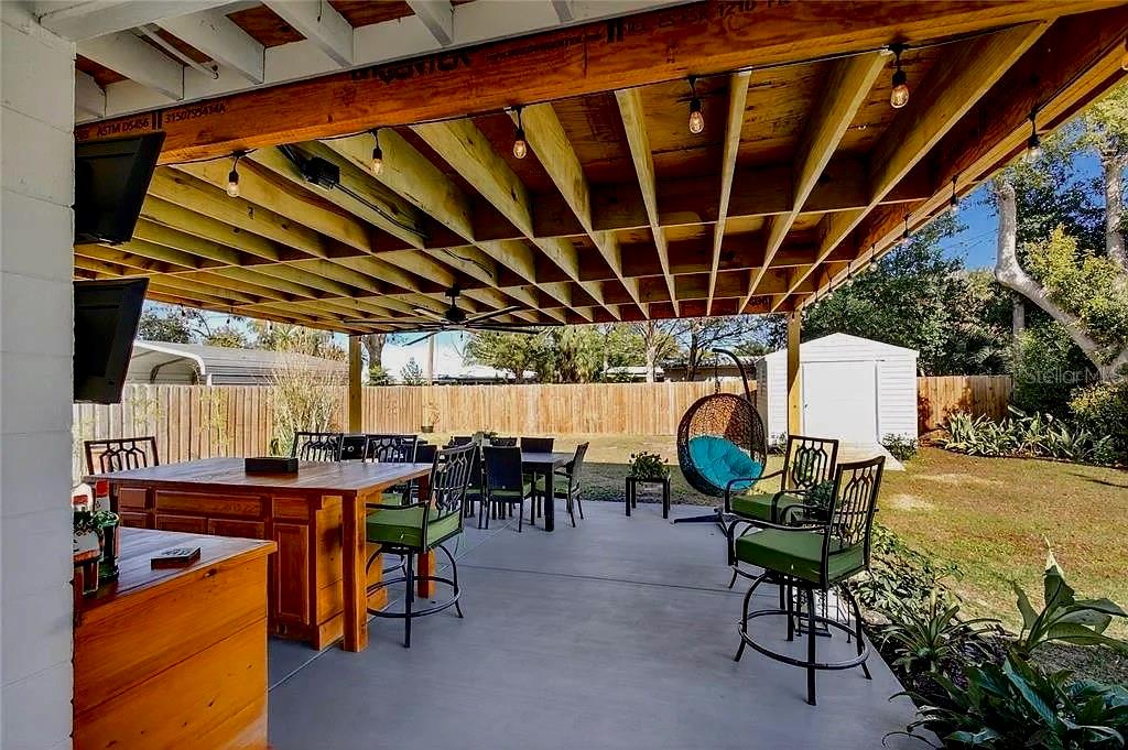 EUSTIS QUAYLES GOLF LINK 02 - Residential