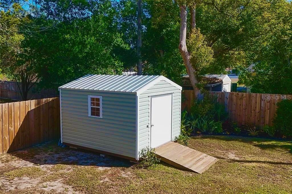 EUSTIS QUAYLES GOLF LINK 02 - Residential