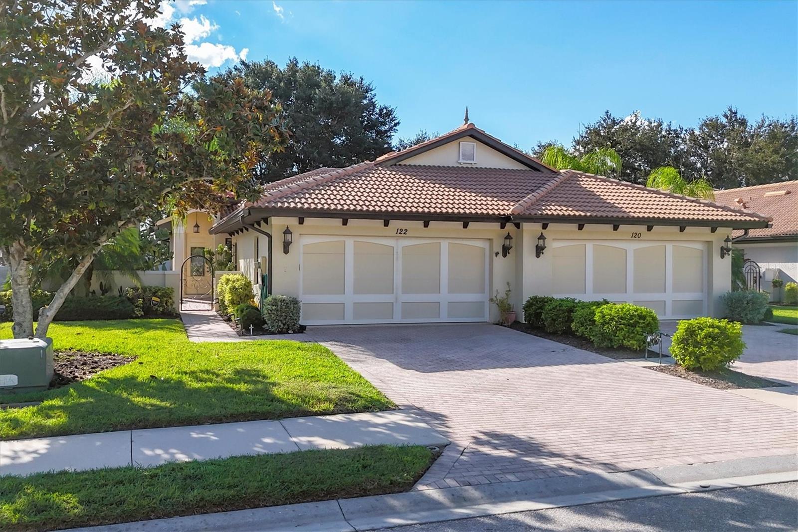 PINEBROOK PRESERVE - Residential