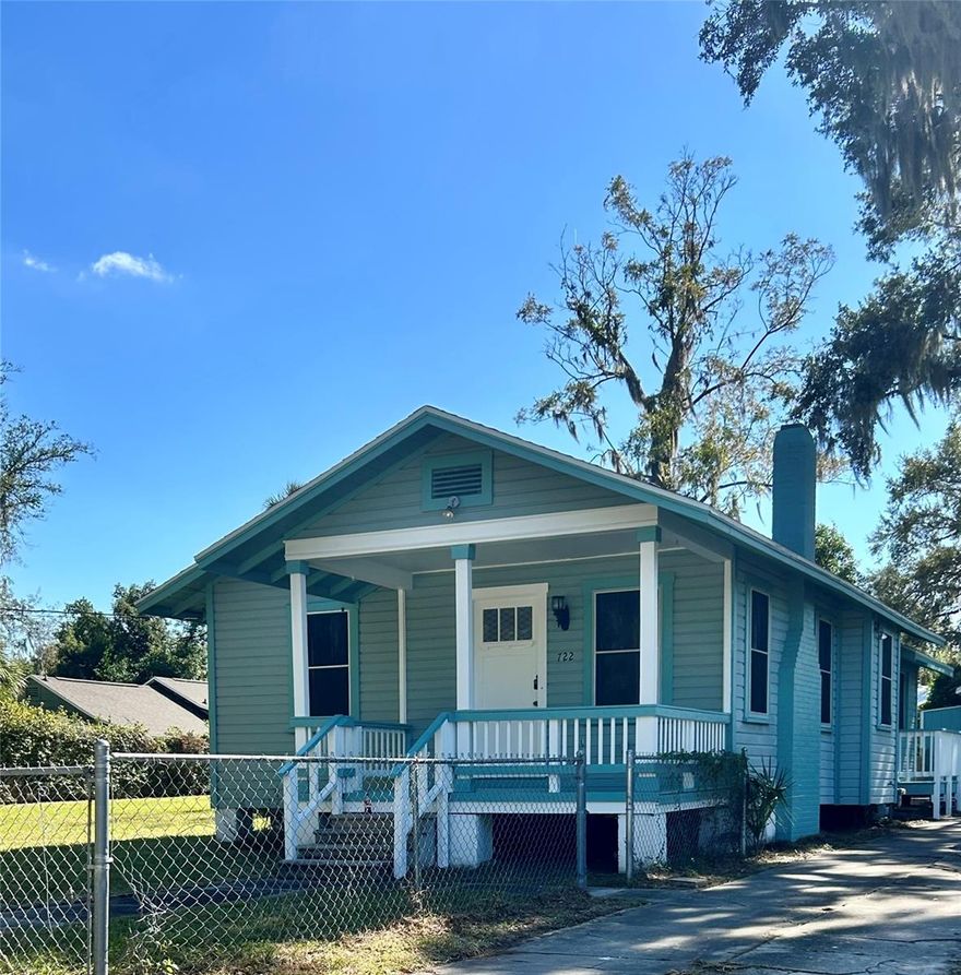 Discover the perfect blend of classic charm and unbeatable location in this adorable 2 bedroom, 1 bath residence. Situated in a highly sought-after and rapidly appreciating SE Ocala neighborhood, this home offers character and convenience in one desirable package. Step inside to be greeted by hardwood floors and an abundance of natural light flowing through every room. The delightful front porch is the ideal spot to unwind or greet neighbors. The location is unparalleled: enjoy easy access to vibrant downtown Ocala, top restaurants, premier shopping, and proximity to some of Marion County's most highly-rated schools. INVESTMENT HIGHLIGHT: With its prime location, character, and proximity to downtown, this property presents an outstanding opportunity as a high-performing AirBnB/short-term rental or a savvy long-term investment property! Move-in ready with significant peace of mind: a brand new roof was installed in 2023! Don't miss your chance to secure this special gem.