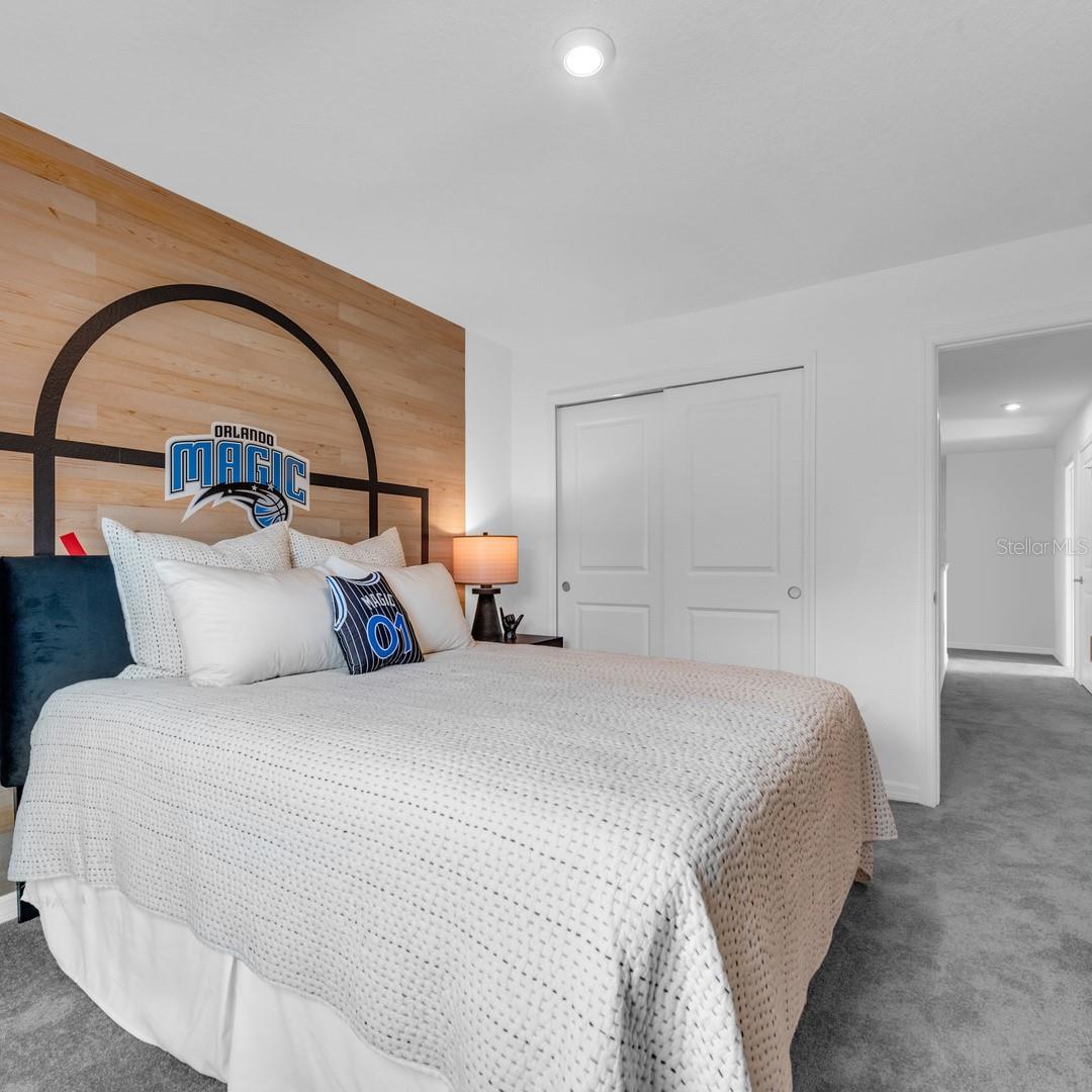 OAKFIELD TRAILS - Residential